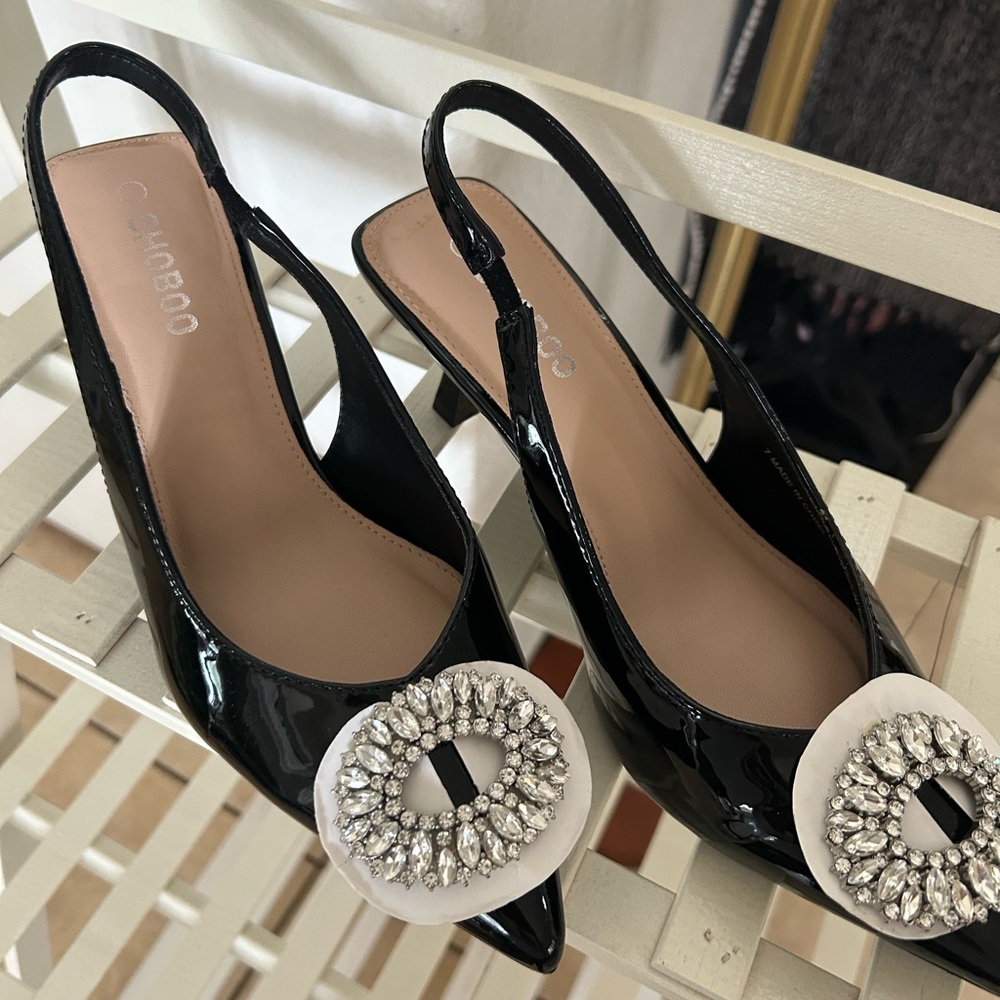 Glamorous Patent Slingback Pumps with Crystal Medallion stretchable sling back